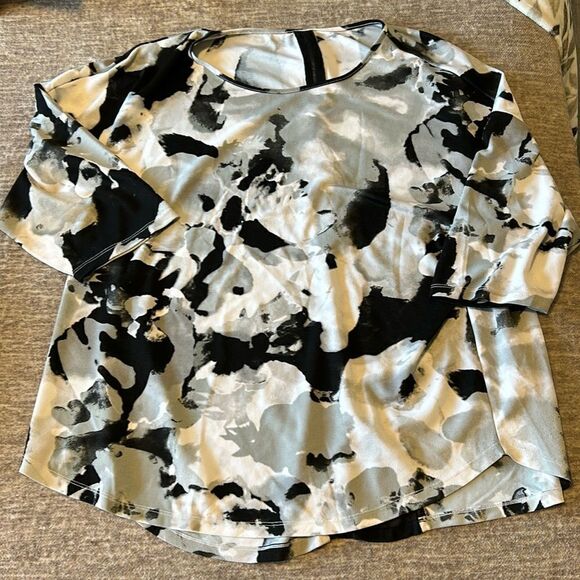 🍍Grey top - Picture 1 of 4